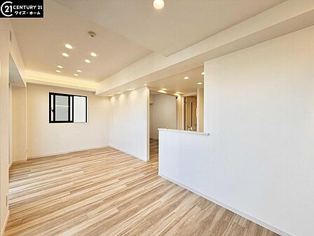 【リビング:10.6帖】家族が集まる空間を1番明るい場所に。