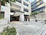 外観：落ち着いた色合いで、周囲の街並みに馴染む外観です。