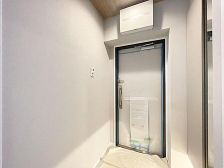 【玄関】 快適な玄関スペース