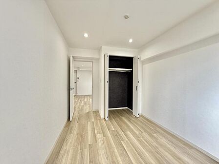 【洋室：5.1帖】自分だけのスペース、どんなお部屋にするかとっても楽しみですね。
