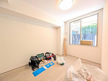 【洋室:4.8帖】在宅ワークも捗る。自分時間、趣味時間を大切にできるプライベート空間。