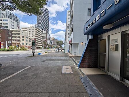 【周辺環境】生活の利便性と落ち着きを兼ね備えた立地。