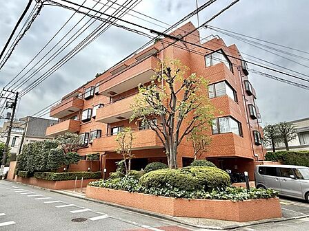 【外観】分譲マンションならではの品のある外観です。
