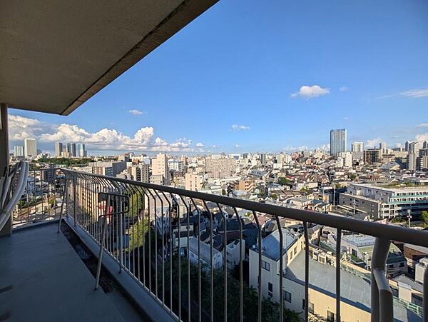 バルコニーを拡大表示