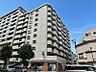 外観：【外観】陽光をたっぷりと取り込む明るい住空間。圧迫感がなく街並みに馴染む落ち着いた佇まい。