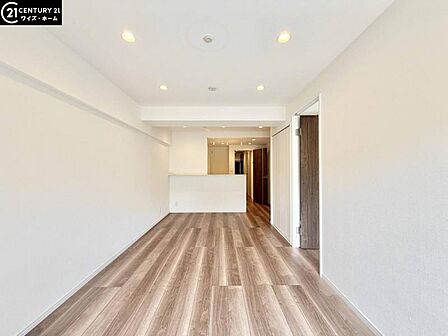 【リビング:12.6帖】穏やかな時間を心ゆくまで堪能できる住空間です。