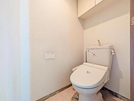 【トイレ】 快適なトイレ空間がリフォームで出来上がります