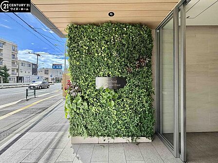 【エントランス】細部まで磨き上げられた意匠。