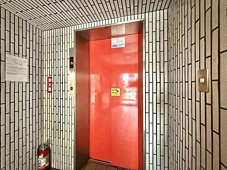 【エレベーター】エレベーター完備のため荷物が多くなっても安心。