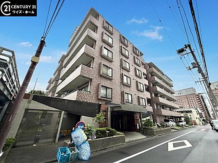 【外観】住まう誇りを再確認させる堂々たる風格。