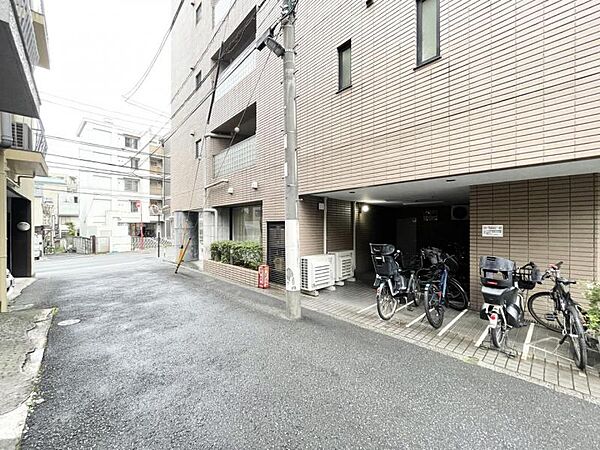 エントランスを拡大表示