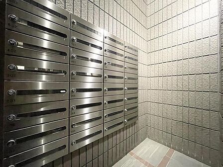 【集合ポスト】みんなが使うものだからいつもきれいにされていると気分が良いです