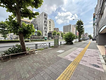 【周辺環境】生活の利便性と落ち着きを兼ね備えた立地。