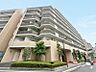 外観：【外観】品のあるマンション。街の空気に溶け込む穏やかな佇まいです。
