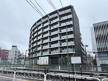 【外観】分譲マンションならではの品のある外観です。