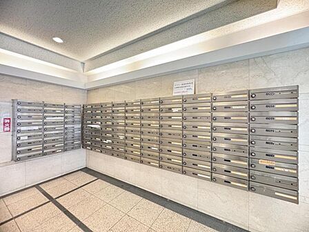 【集合ポスト】 機能的で使いやすい集合ポスト