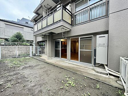 【バルコニー】日常生活の中でふと青空を見上げる瞬間は幸せな時間が流れます
