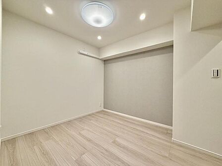 【サービスルーム：4.5帖】自分だけのスペース、どんなお部屋にするかとっても楽しみですね。