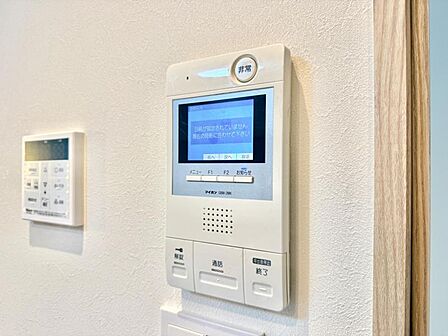 【設備】　防犯面でも安心感のあるTVインターホン
