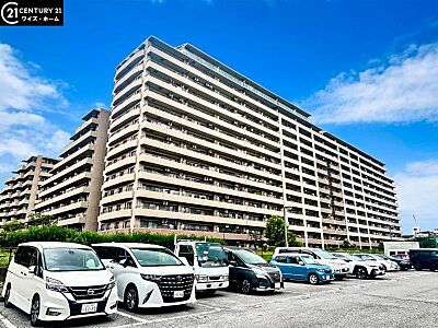外観:【外観】 大規模レジデンスならではの開放感。全方位に配慮された意匠美。 外観:【外観】 大規模レジデンスならではの開放感。全方位に配慮された意匠美。