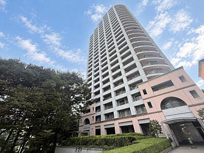 外観:【外観】凛とした佇まいのマンション 外観:【外観】凛とした佇まいのマンション