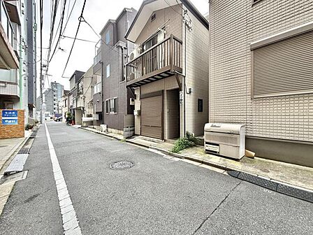 【周辺環境】都心の利便性を間近に、一歩奥へ入った静穏を愉しむロケーション