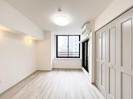 仕事や趣味のスペースとしても活用できる、多用途に使える部屋。