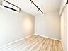 子供部屋：【洋室：6.0帖】　一日の疲れをいやしてくれる主寝室。時を忘れて過ごす場所として過ごせるお部屋です。