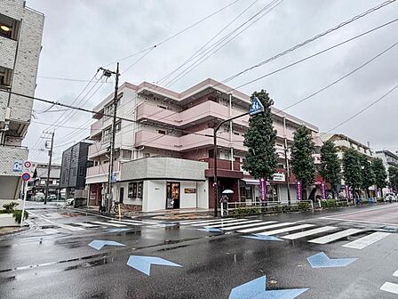 【外観】 毎日の暮らしに寄り添う、優しい雰囲気の外観が魅力です。