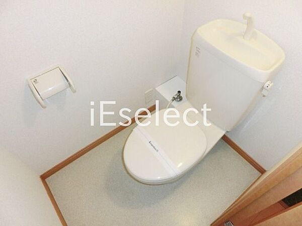 画像10:トイレはシンプルですね。