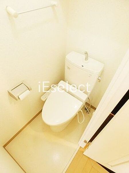 画像11:ウォシュレット付のトイレです