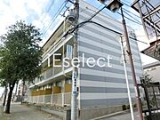 2004年8月築。千城台駅徒歩3分の位置に立地