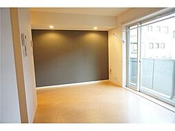 アケイシャ御舘 103 1階1Kのリビング/ダイニング