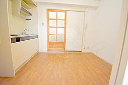 ノルデンハイム新北野 4階1DKのリビング/ダイニング