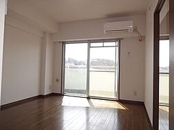 オリエント・パビヨン 303 3階2LDKのリビング/ダイニング