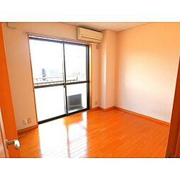 グリーンマークI・II 2階2Kのリビング/ダイニング