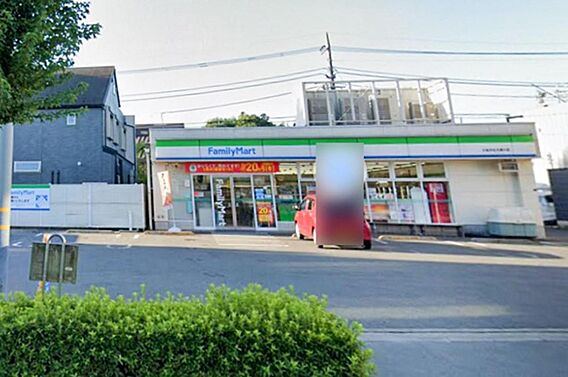 ファミリーマー...