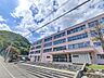 周辺：【周辺環境】手稲西中学校まで約500m(徒歩約7分)中学校も徒歩圏内にあるのでお子様が部活で帰りが遅くなっても安心ですね。