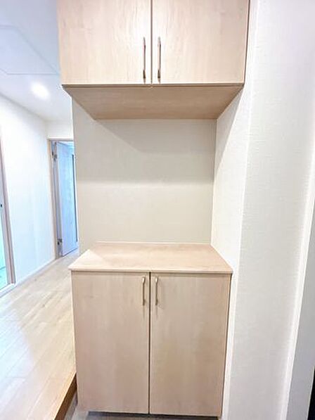 【リフォーム後】シューズボックスは新品に交換しました。二の字タイプに交換したので収納量がアップしました。
