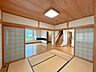 和室：【現況】1階約6帖和室別アングル