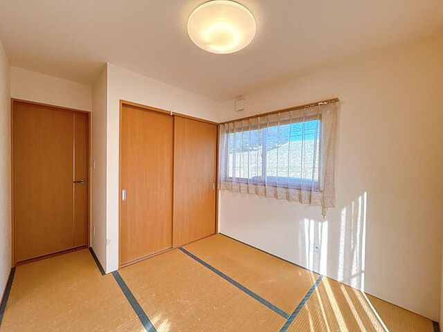 室内 八戸市南白山台2丁目9-2