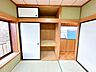 その他：【リフォーム後】2階和室の収納です。襖を張り替えております。