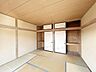 外観：2階東側和室です。