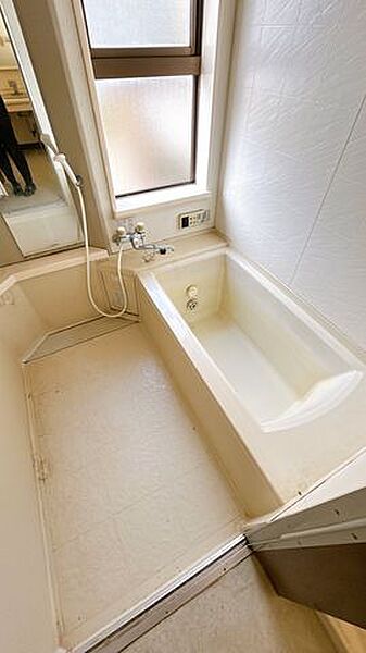 浴室を拡大表示