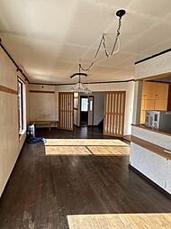 会津若松市幕内南町　戸建て 4LDKのリビング/ダイニング