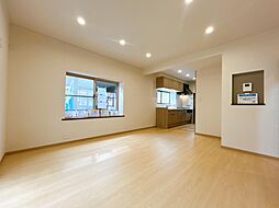 新潟市秋葉区松ヶ丘1丁目　戸建て