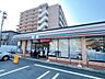 周辺：セブンイレブン　新潟上大川前4番町店 【周辺施設】セブンイレブン新潟上大川前通4番町店様まで約250ｍ（徒歩約3分）です。コンビニは今の時代日常生活に欠かせない存在となっていますが、徒歩3分以内の距…