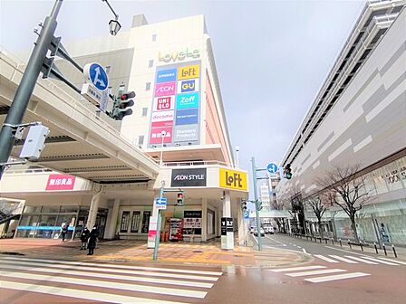 ラブラ万代まで約440m(徒歩6分)