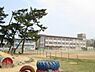 周辺：国府小学校まで約450ｍ（徒歩6分）です。