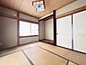 洋室：【リフォーム前写真】1階居室の写真です。こちらのお部屋は洋室に変更予定です。